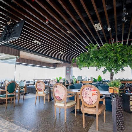 Belviu Hotel Bandung Exteriör bild
