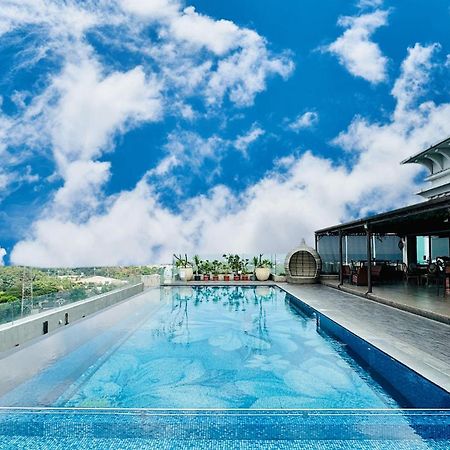 Belviu Hotel Bandung Exteriör bild