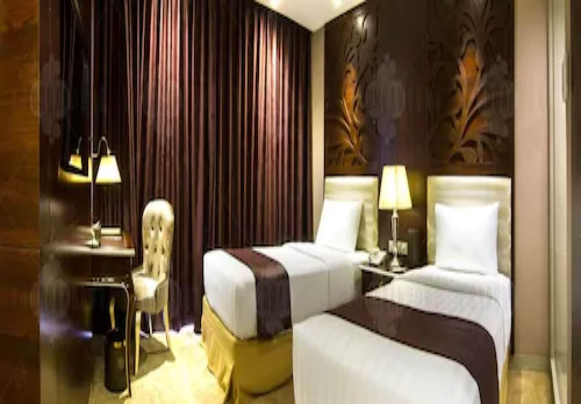 Belviu Hotel Bandung Exteriör bild