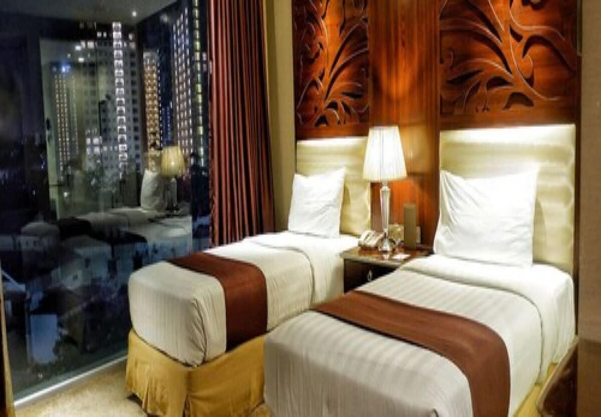 Belviu Hotel Bandung Exteriör bild