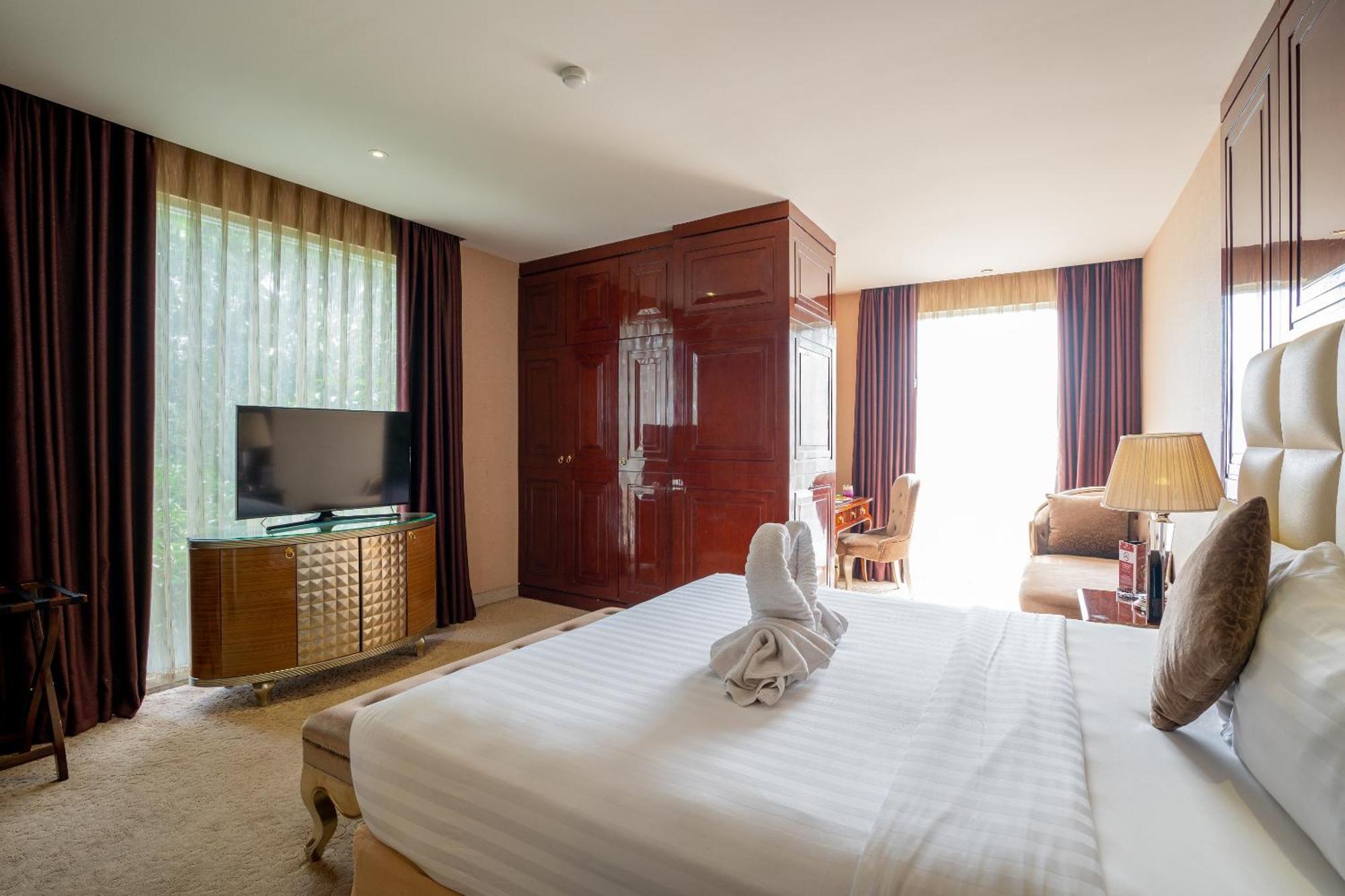 Belviu Hotel Bandung Exteriör bild