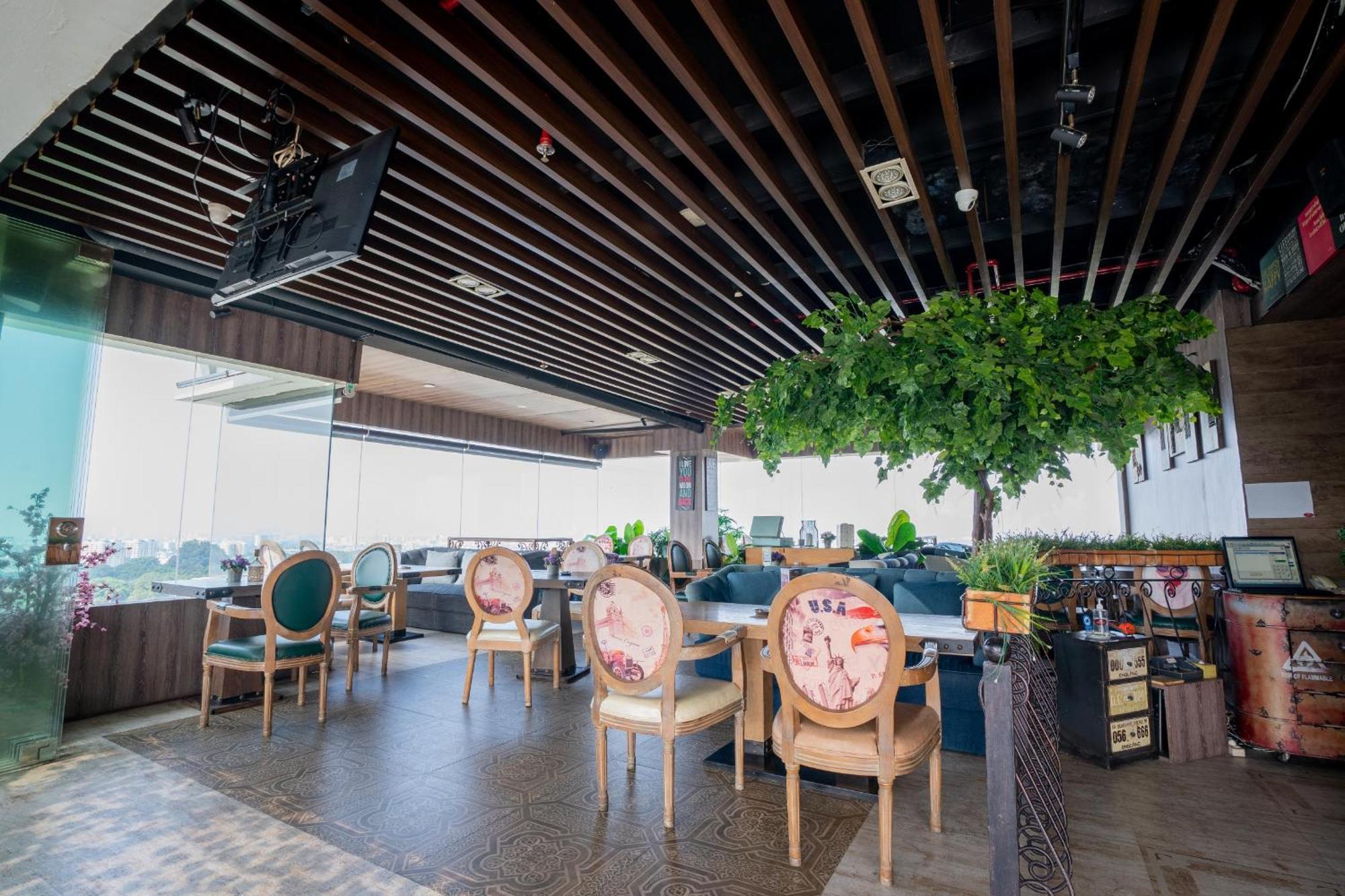 Belviu Hotel Bandung Exteriör bild