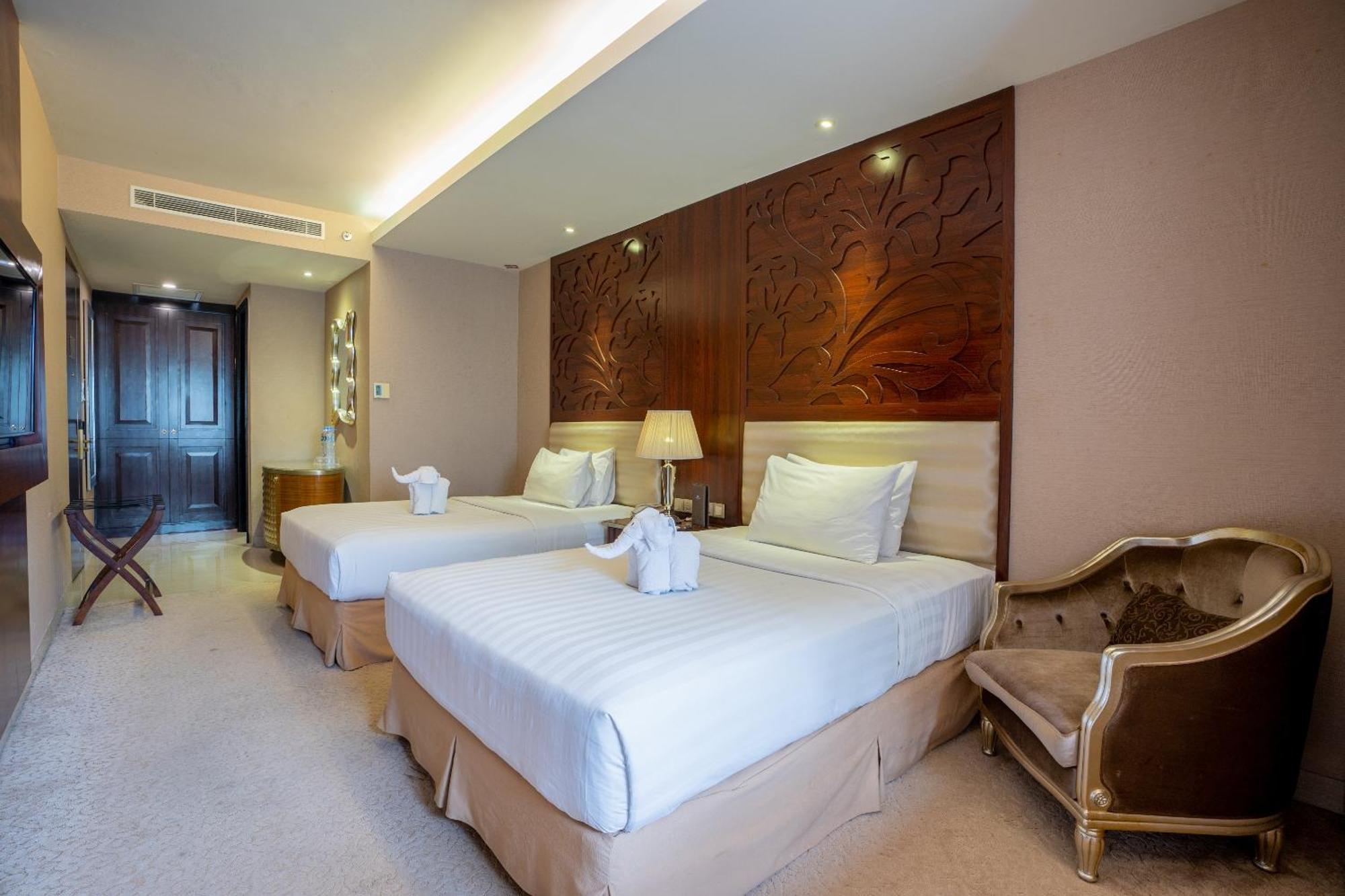 Belviu Hotel Bandung Exteriör bild