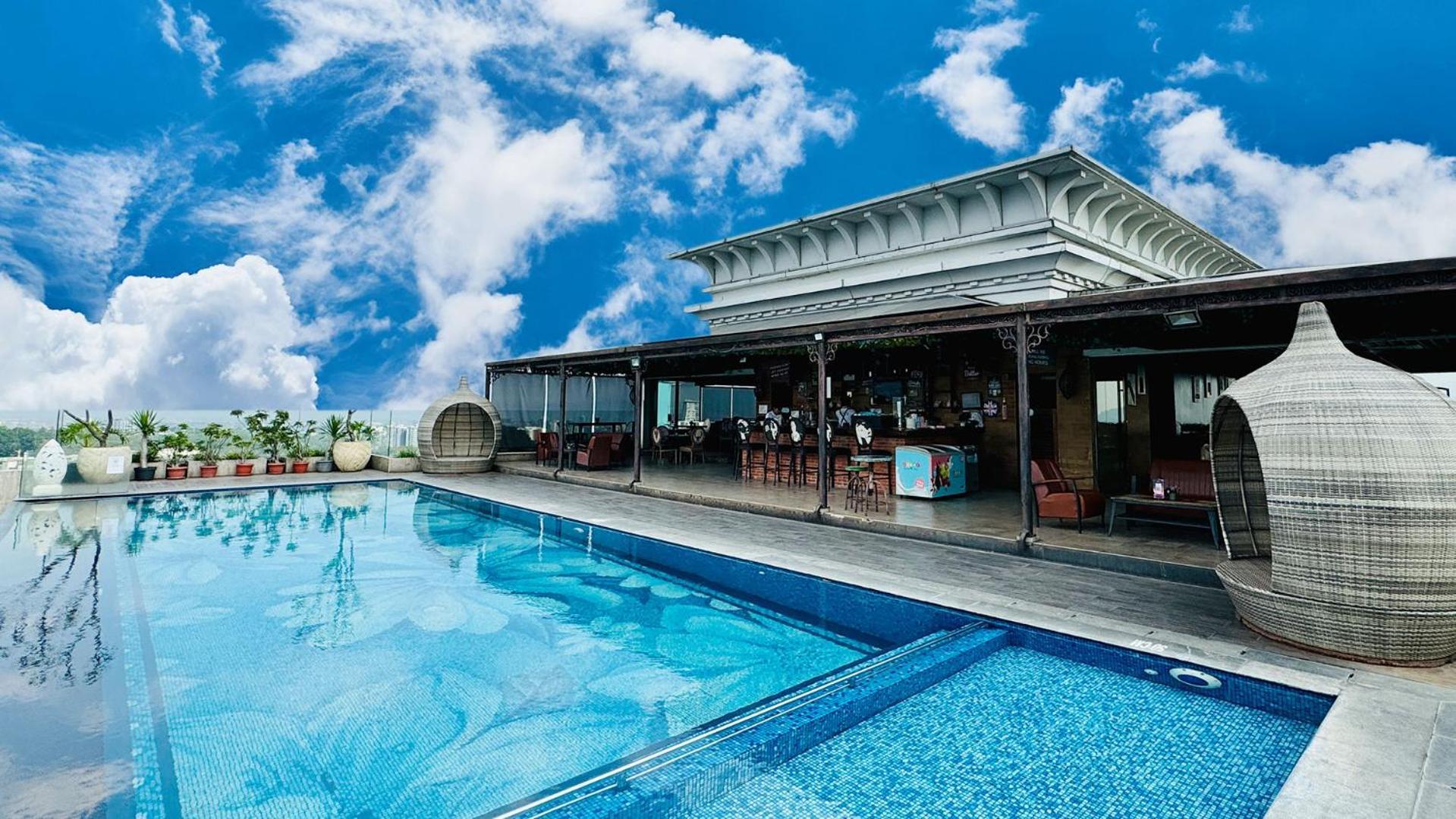 Belviu Hotel Bandung Exteriör bild