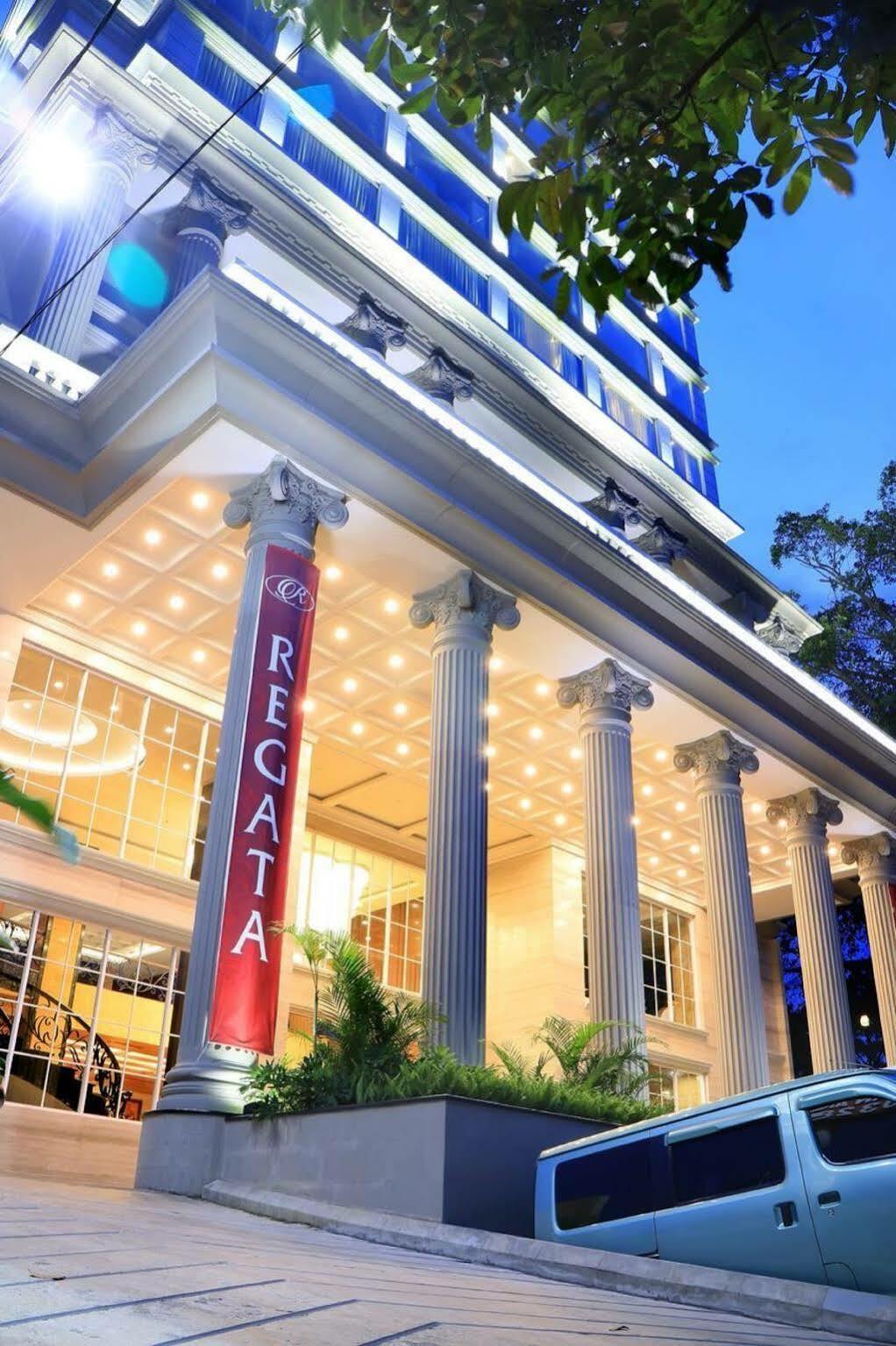 Belviu Hotel Bandung Exteriör bild